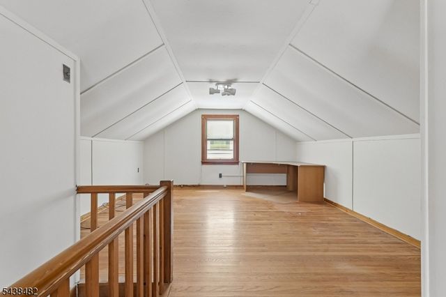 26 Ferncliff Rd, Bloomfield Twp., NJ 07003