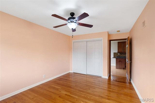 10621 Rebecca Drive, St Louis, MO 63128