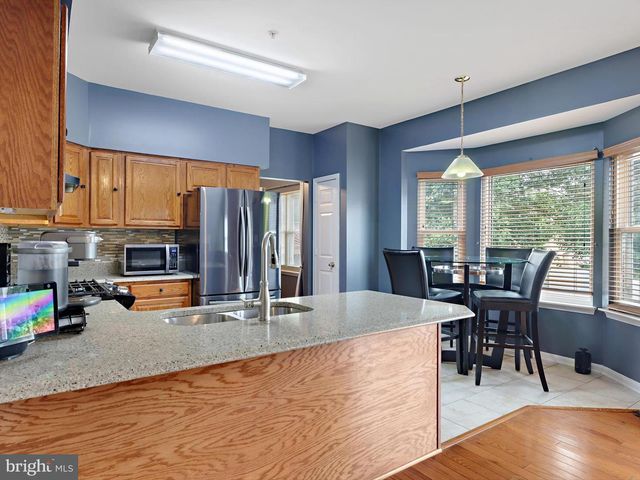 1914 MAEMOORE CT, District Heights, MD 20747