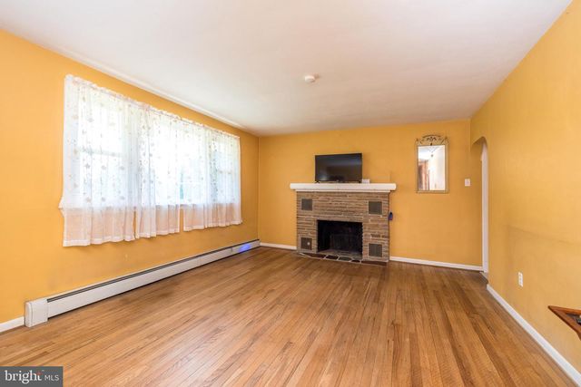 504 GREEN ST, Green Lane, PA 18054