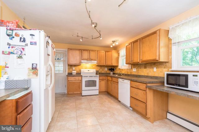 504 GREEN ST, Green Lane, PA 18054