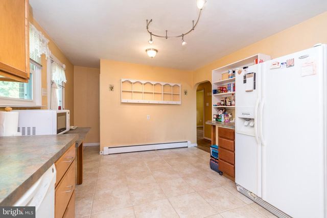 504 GREEN ST, Green Lane, PA 18054