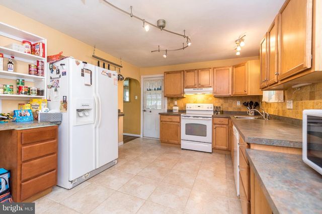 504 GREEN ST, Green Lane, PA 18054