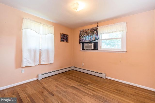 504 GREEN ST, Green Lane, PA 18054