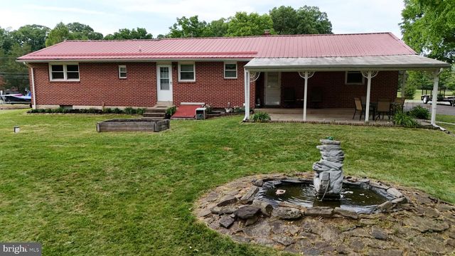 504 GREEN ST, Green Lane, PA 18054