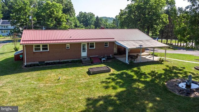504 GREEN ST, Green Lane, PA 18054