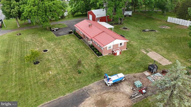 504 GREEN ST, Green Lane, PA 18054