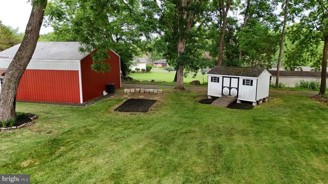 504 GREEN ST, Green Lane, PA 18054