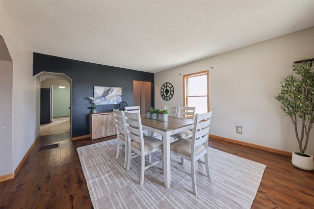 713 W Jefferson Street, Knoxville, IA 50138