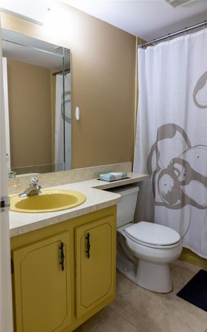 7680 NW 18th Street 406, Margate, FL 33063