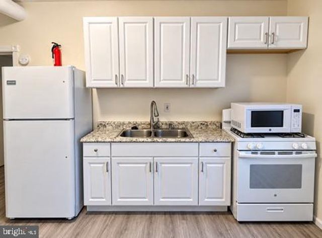 210 S 5TH ST, Darby, PA 19023