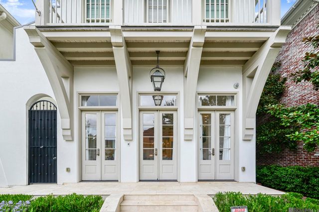 1945 Albizia Ct, Baton Rouge, LA 70808