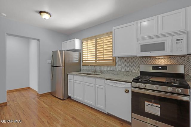 406 W OVERLAND Avenue, El Paso, TX 79901