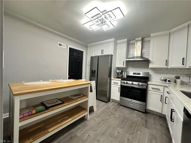 1536 Sword Dancer DR, Virginia Beach, VA 23454