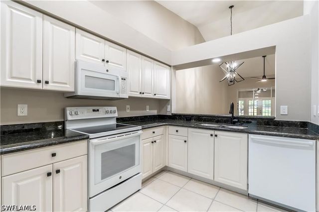 1704 Royal CIR 602, Naples, FL 34112