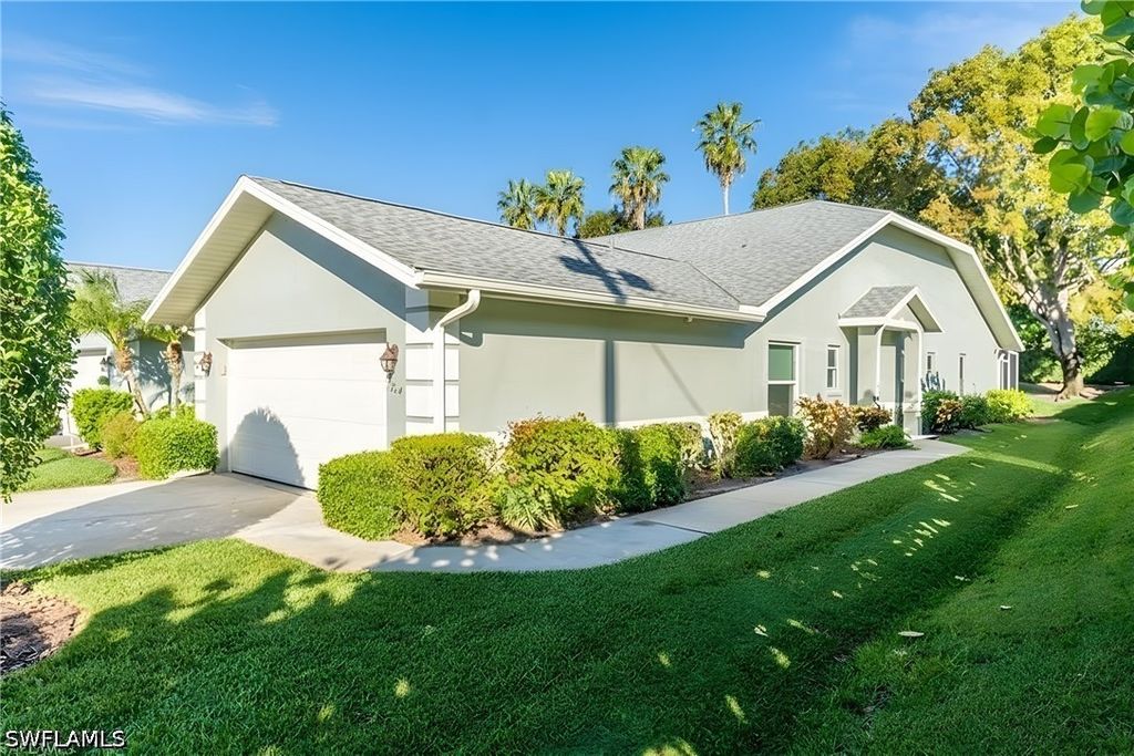 1704 Royal CIR 602, Naples, FL 34112