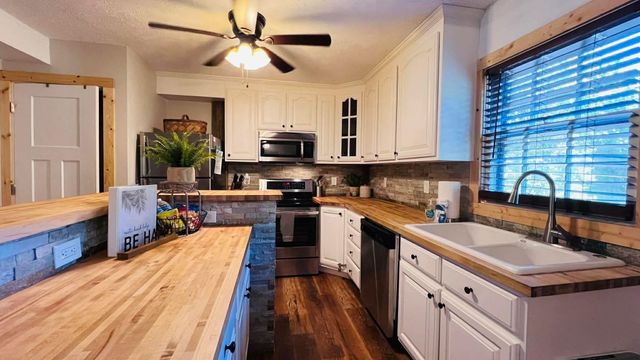 2419 Hilton Dr., North Myrtle Beach, SC 29582
