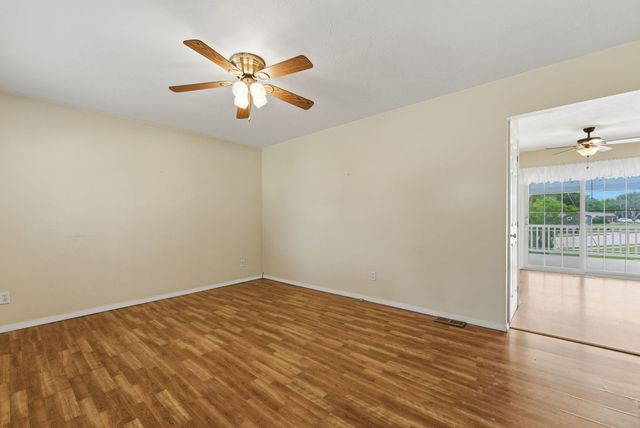 409 25th Avenue, East Moline, IL 61244