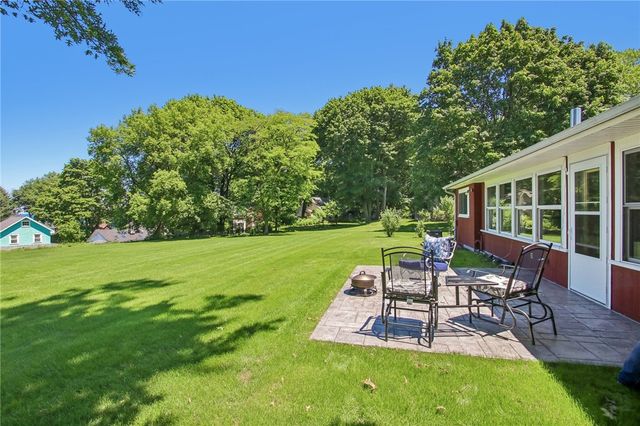 536 Lake Road, Webster, NY 14580