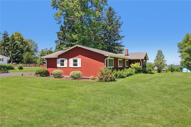 536 Lake Road, Webster, NY 14580