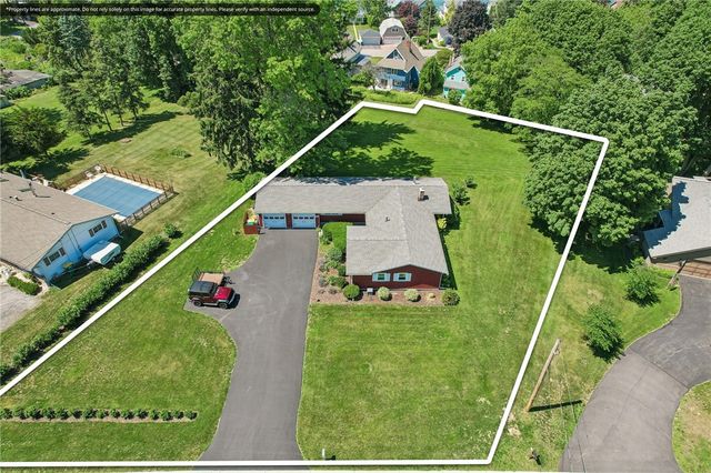 536 Lake Road, Webster, NY 14580