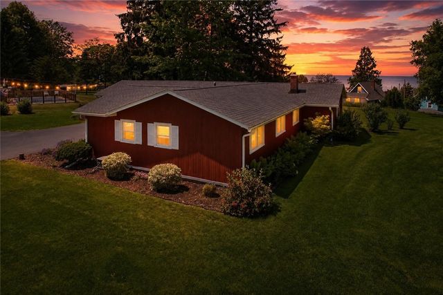 536 Lake Road, Webster, NY 14580