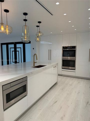 5841 SW 37th Ave, Dania Beach, FL 33312