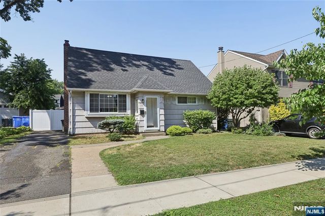 53 Yahara Avenue, Rutherford, NJ 07070
