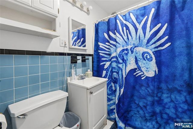 53 Yahara Avenue, Rutherford, NJ 07070