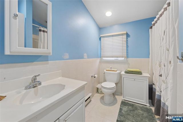 53 Yahara Avenue, Rutherford, NJ 07070