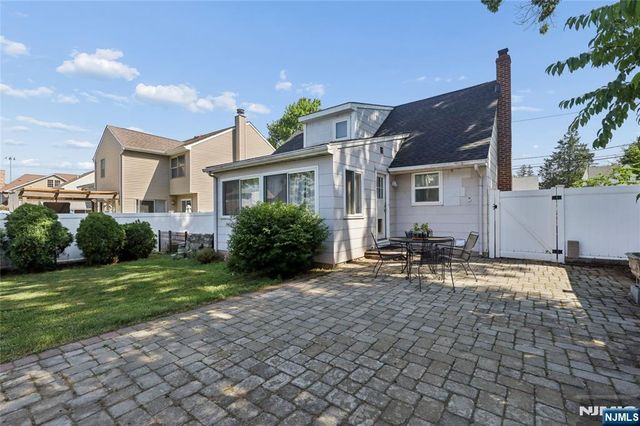 53 Yahara Avenue, Rutherford, NJ 07070