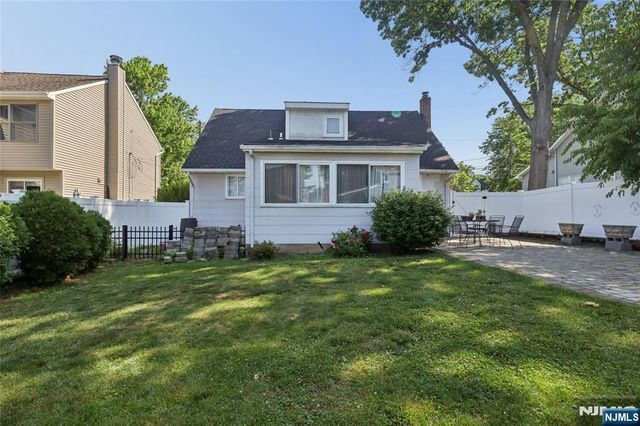 53 Yahara Avenue, Rutherford, NJ 07070