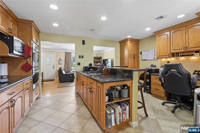 53 Yahara Avenue, Rutherford, NJ 07070