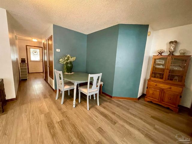 5500 Cox Rd, Milton, FL 32583