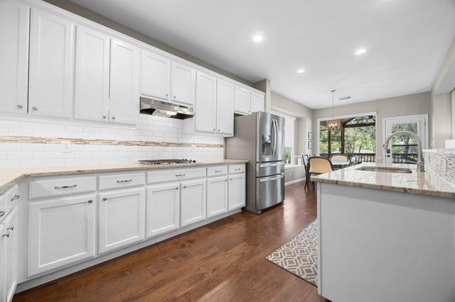 17041 Capri Isle LN, Austin, TX 78717