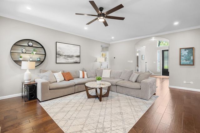 17041 Capri Isle LN, Austin, TX 78717