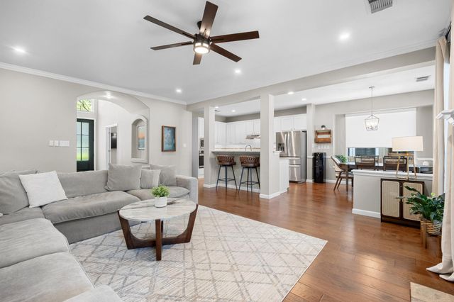 17041 Capri Isle LN, Austin, TX 78717