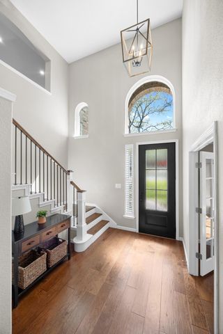 17041 Capri Isle LN, Austin, TX 78717