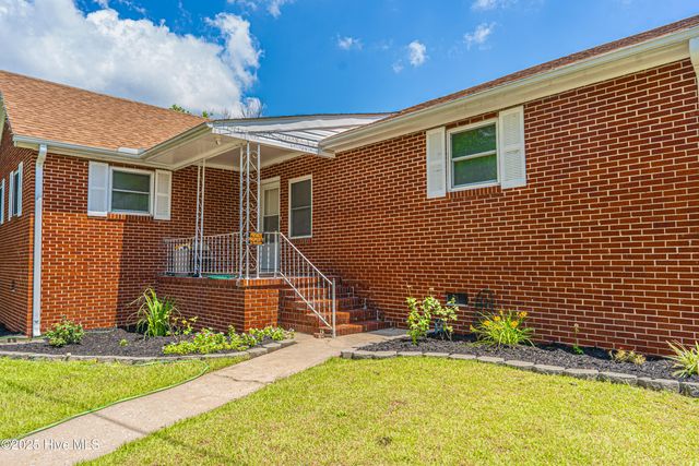 109 Entwistle 3rd Street, Rockingham, NC 28379