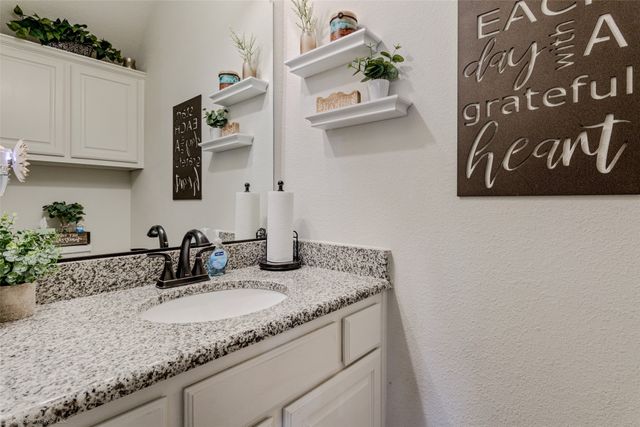 6025 Pine River Lane, Fort Worth, TX 76179