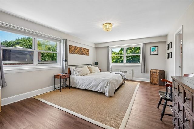131 Sewall Ave 49, Brookline, MA 02446