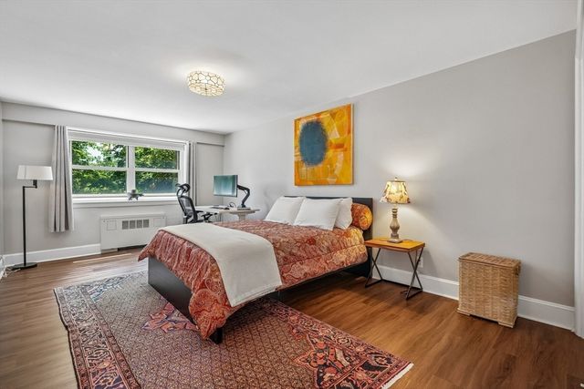131 Sewall Ave 49, Brookline, MA 02446