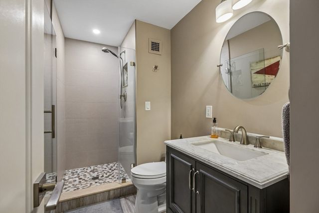 131 Sewall Ave 49, Brookline, MA 02446