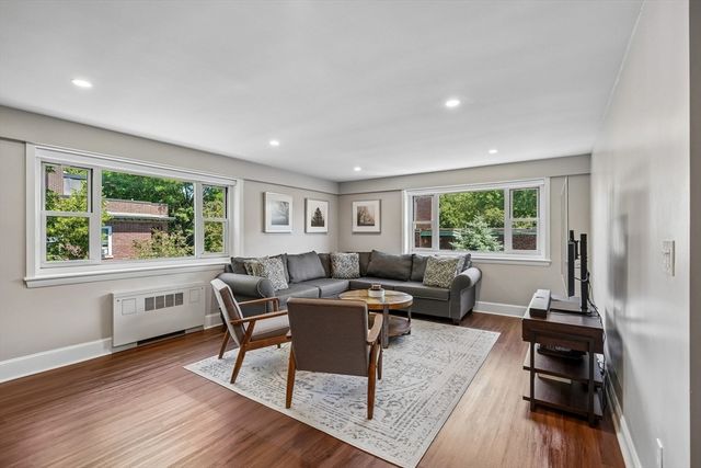 131 Sewall Ave 49, Brookline, MA 02446