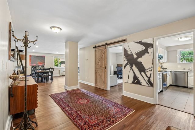 131 Sewall Ave 49, Brookline, MA 02446