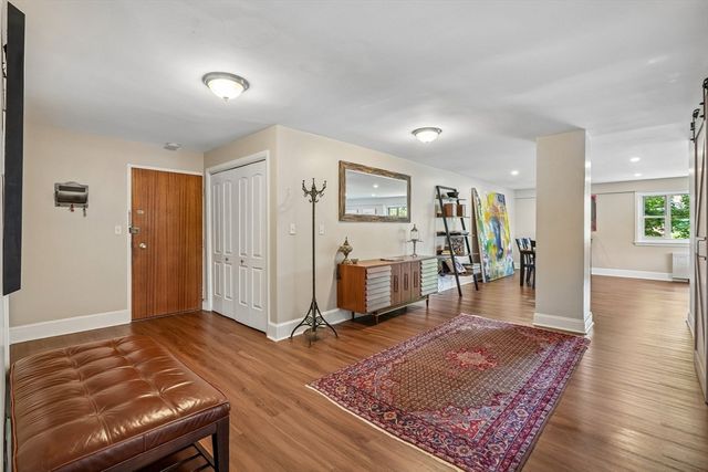 131 Sewall Ave 49, Brookline, MA 02446