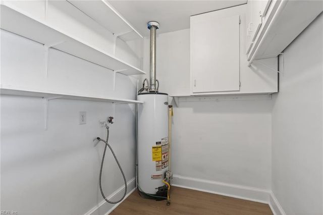 305 Bobby Jones DR, Portsmouth, VA 23701