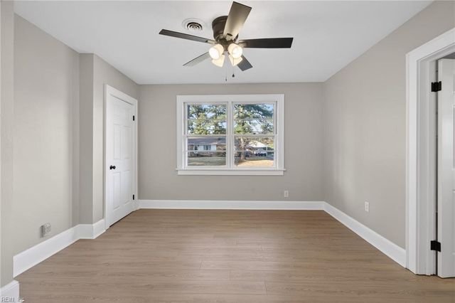 305 Bobby Jones DR, Portsmouth, VA 23701