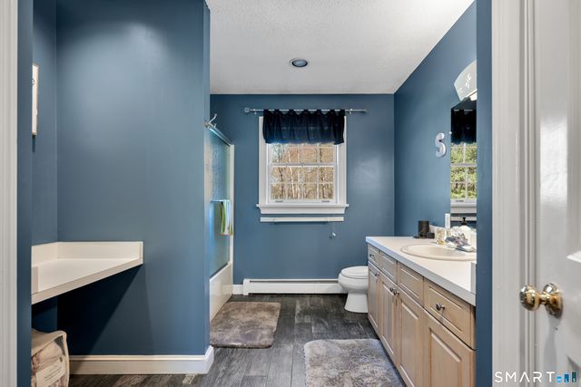 14 Myra Lane, Burlington, CT 06013