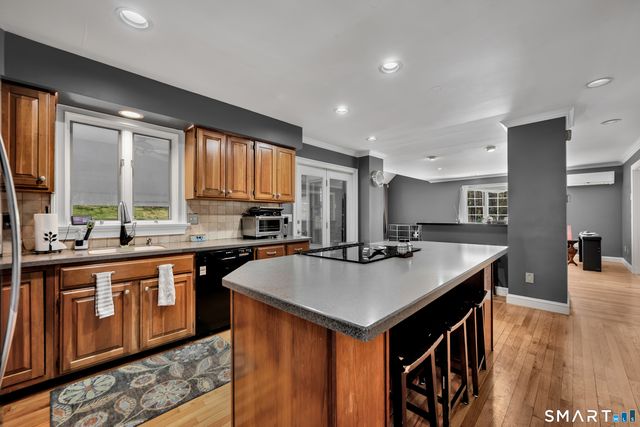 14 Myra Lane, Burlington, CT 06013